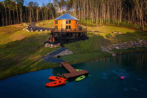 Sauna, Dock and Kayaks
